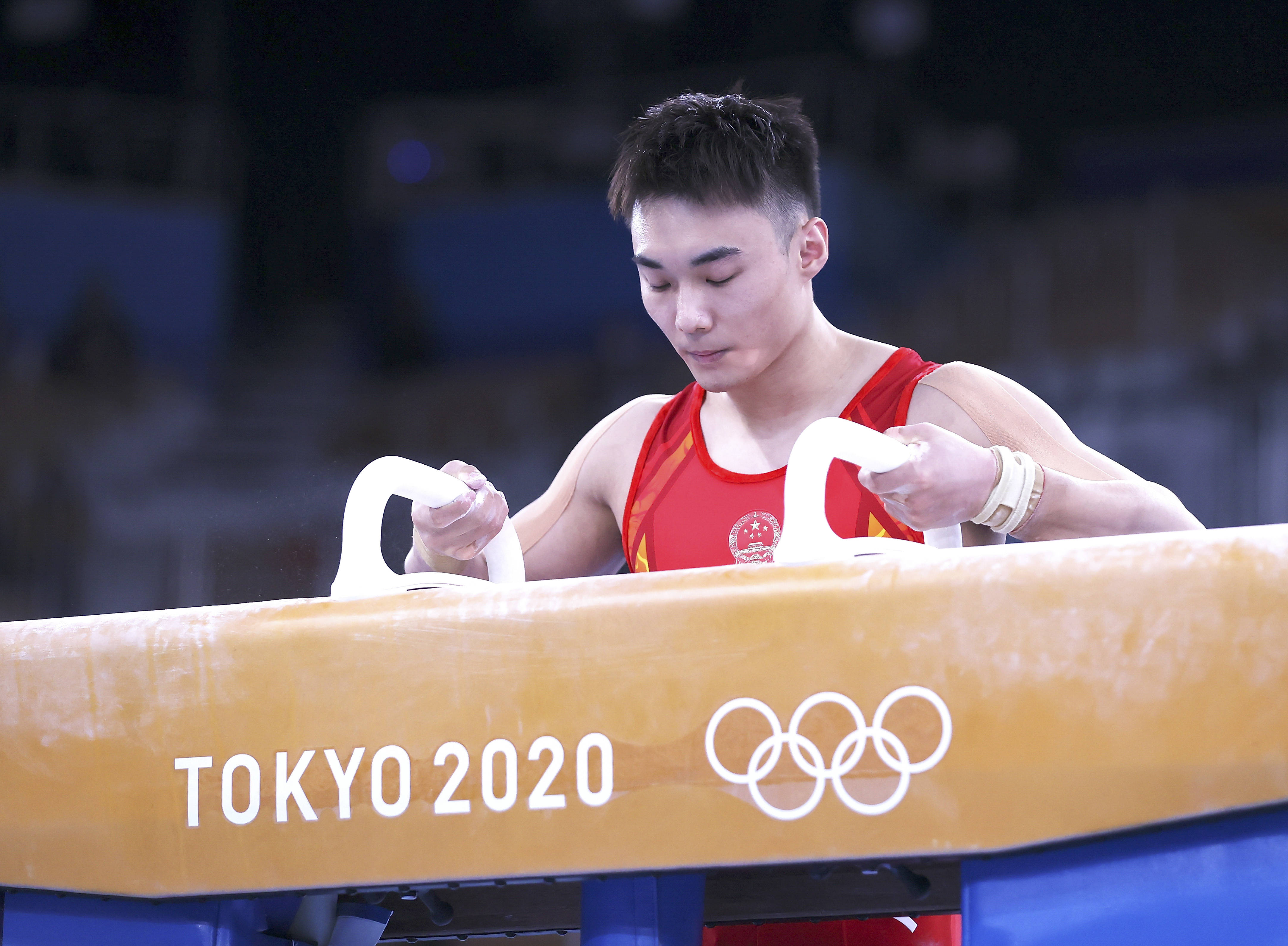 关于韩国体操选手表现出色，稳获金牌的信息