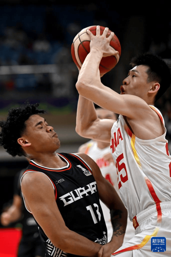 亚预赛-中国男篮101-53大胜关岛曾凡博14+8的简单介绍